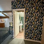 Maison Dix Tusson
